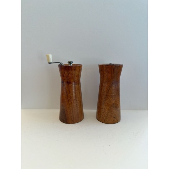 Tre Spade Other - Vintage Tre Spade Mid-Century Italian Wood Salt Shaker and Pepper Mill Grinder S